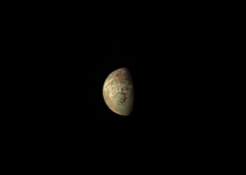 Juno svela immagini mozzafiato della luna Io di Giove