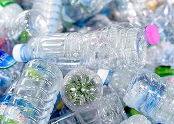 Rifiuti plastici: la filiera del riciclo chimico è in Francia