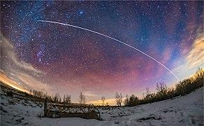 Gli scienziati lanciano l’allarme: la spazzatura spaziale mette a rischio l’orbita terrestre