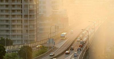 Metropoli: smog e solitudine impattano sui disturbi affettivi