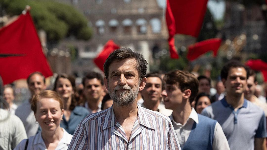 Il sol dell’avvenire, la recensione: Tutto è uno, tutti è uno