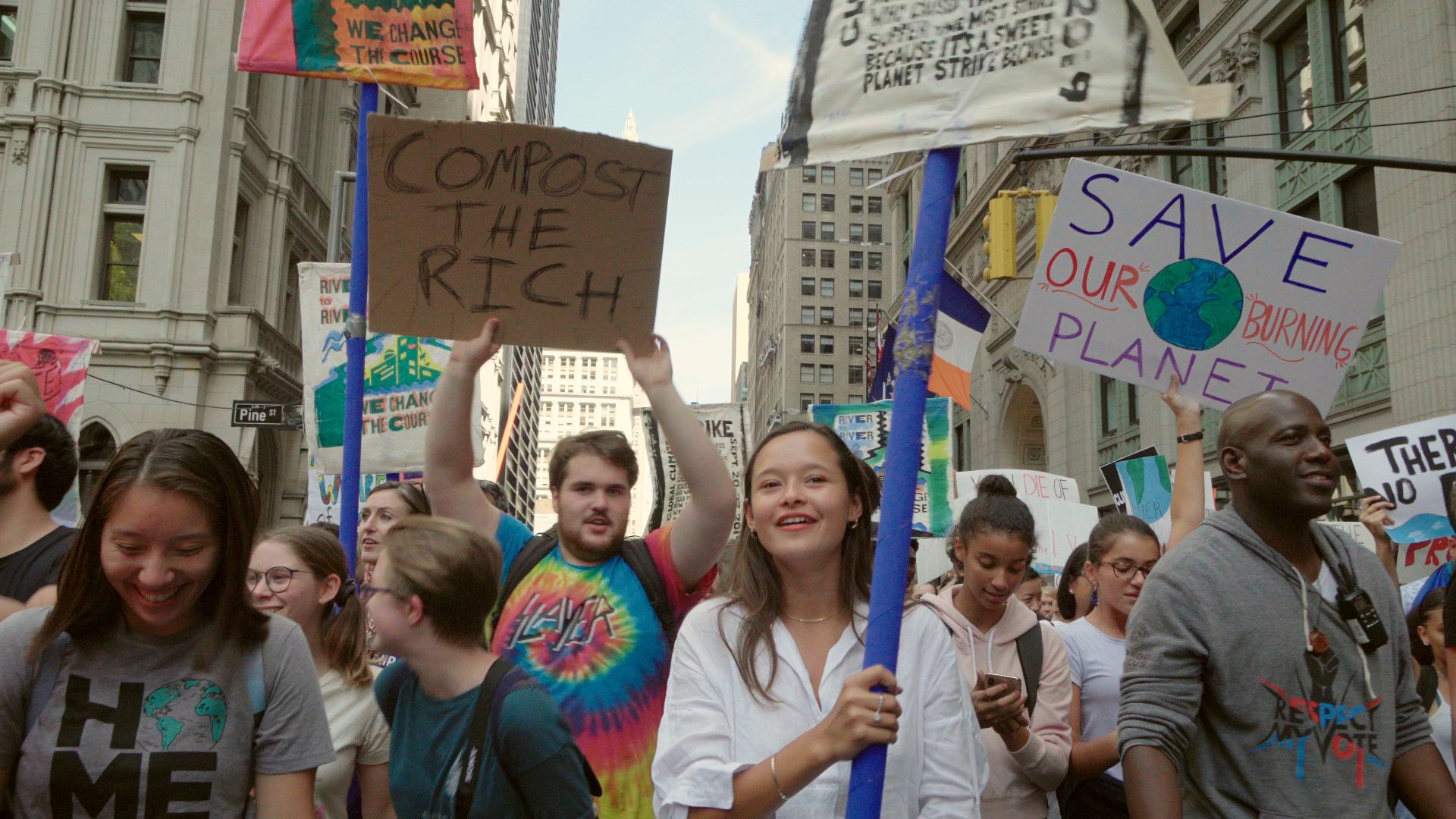 Bigger Than Us – Un mondo insieme: dal 22 aprile al cinema, le foto ufficiali