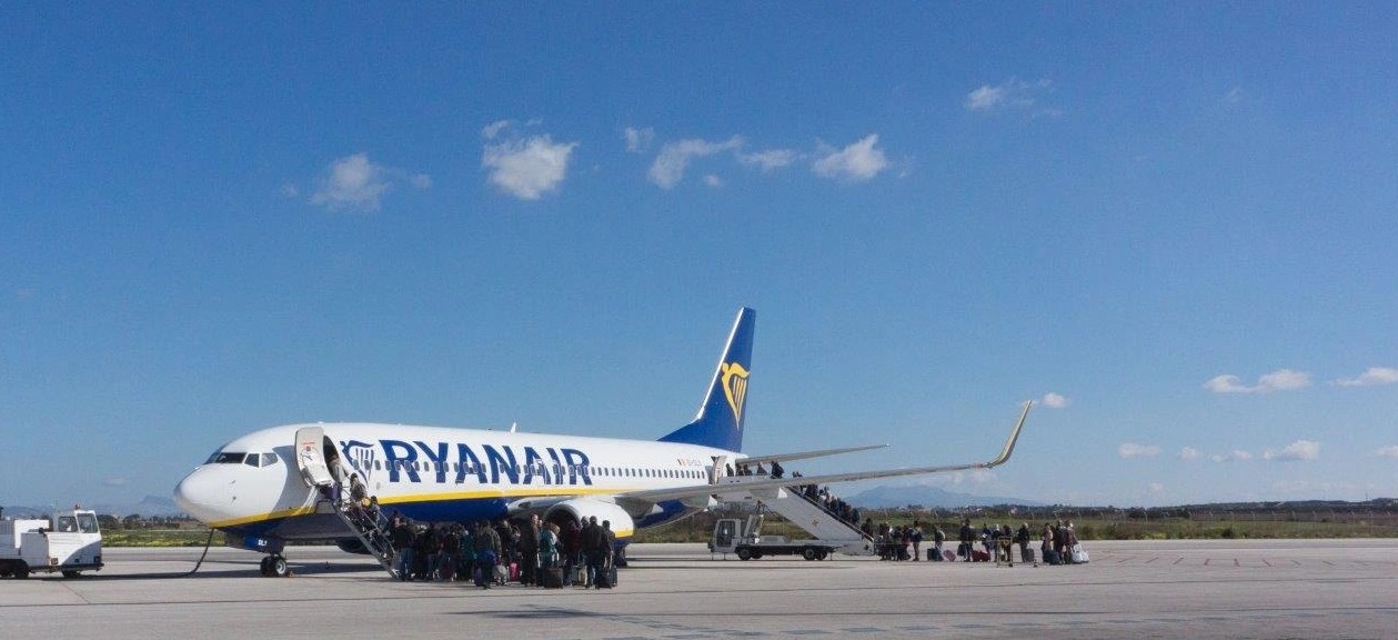 Ryanair annuncia la sospensione di alcuni voli