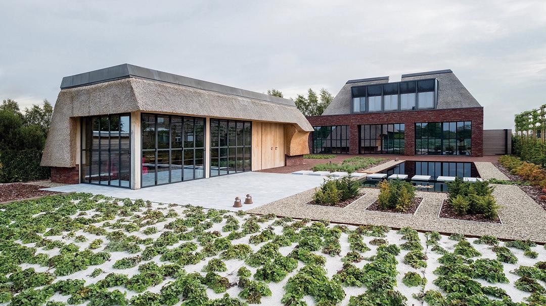 Una casa di campagna moderna nasce in Belgio