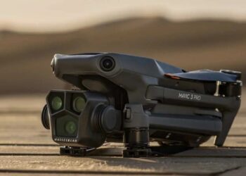 DJI Mavic 3 Pro: il drone con sistema di tre fotocamere