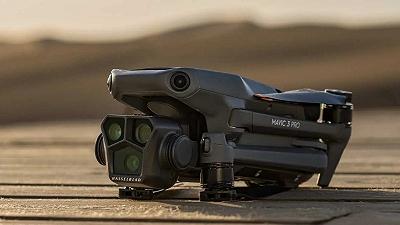 DJI Mavic 3 Pro: il drone con sistema di tre fotocamere