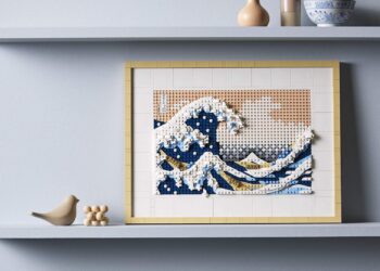 Amazon Deals: LEGO Hokusai - The Great Wave at a huge discount