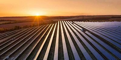 Novità nel campo dell’energia verde in Italia: Engie e Amazon inaugurano la più grande azienda agricola fotovoltaica del paese