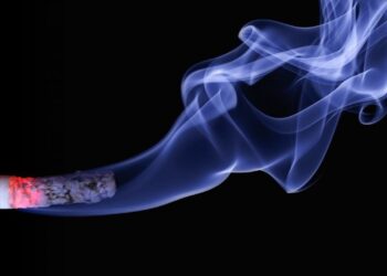 Fumo: per gli esperti necessarie politiche per aiutare a smettere