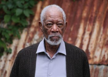 Muti: trailer, poster e foto del film con Morgan Freeman