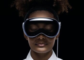 Apple Vision Pro: ecco quanto potrebbero costare le lenti 'magnetiche' per chi porta gli occhiali
