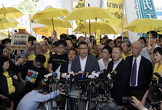 “Così TikTok ha aiutato la Cina a spiare i manifestanti pro-democrazia di Hong Kong”, le accuse di un ex dirigente