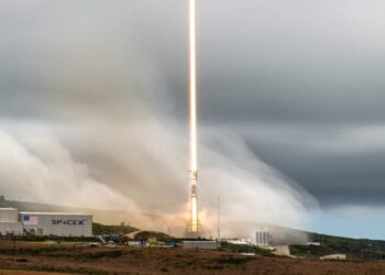 Transporter-8: SpaceX conclude la missione e consolida la propria leadership nell'industria aerospaziale