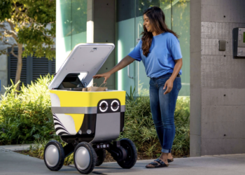 Uber si allea con Serve Robotics: presto 2mila robot per le consegne su strada