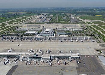 Aeroporto di Monaco di Baviera: celebrati 20 anni di partnership con Lufthansa