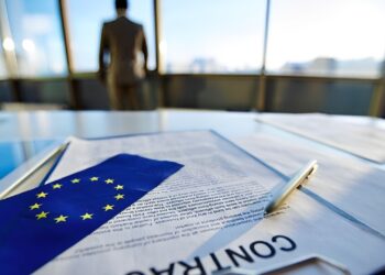 La Commissione Ue presenta nuove misure per promuovere la finanza sostenibile