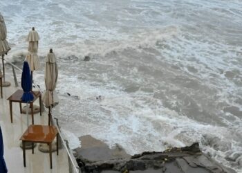 Meteo: la tempesta Oscar provoca alluvioni e frane sull'isola di Madeira