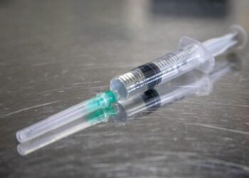 Vaccino anti-Rsv: efficacia dell'85% negli anziani e nei soggetti fragili