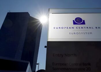 Inflazione: BCE richiede due rialzi dei tassi per garantire previsioni concrete