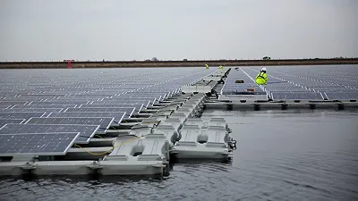 L’energia solare rinnovabile: aiuta a purificare l’acqua e l’ambiente