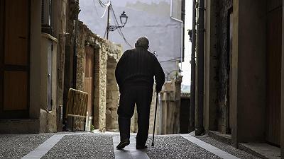 Centenari: è record in Italia secondo il rapporto Istat 2023