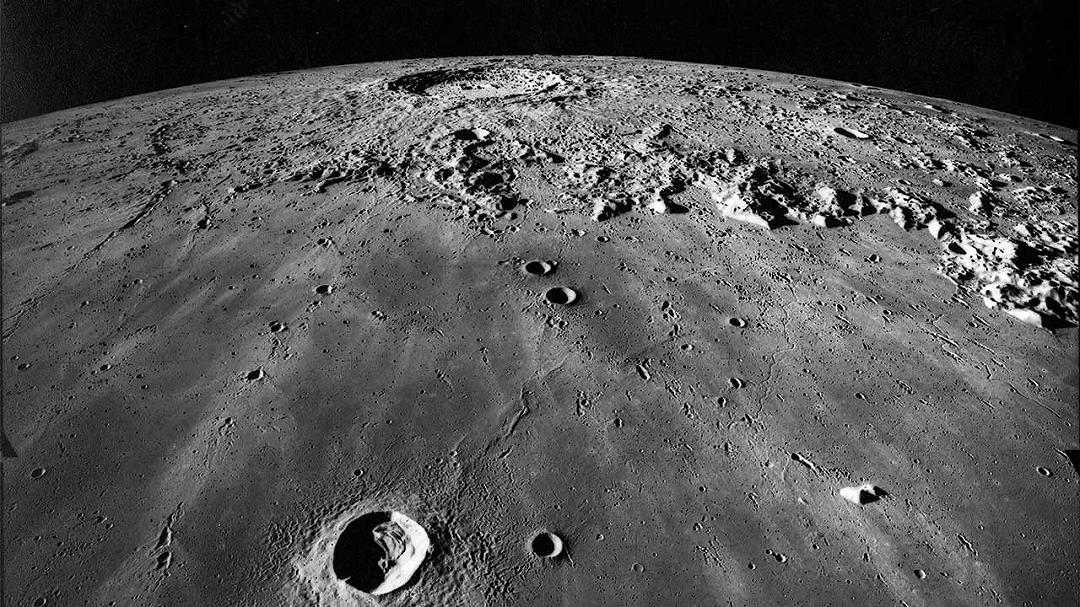 La Luna è molto più vecchia del previsto