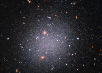 Galassia priva di materia oscura: NGC 1277 è un enigma cosmico