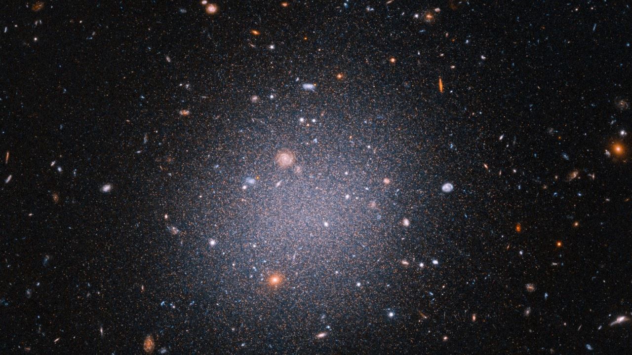 Galassia priva di materia oscura: NGC 1277 è un enigma cosmico