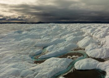 Calotta glaciale in Groenlandia: una scoperta avverte sul rischio di un nuovo scioglimento