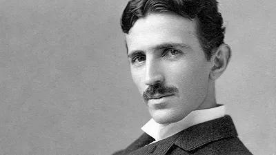 Nikola Tesla: il genio che illuminò il mondo