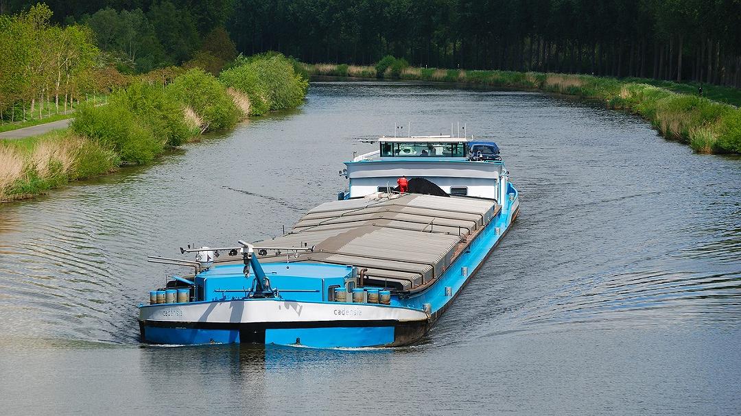 Cambiamento climatico e logistica fluviale: impatto sul trasporto merci in Europa