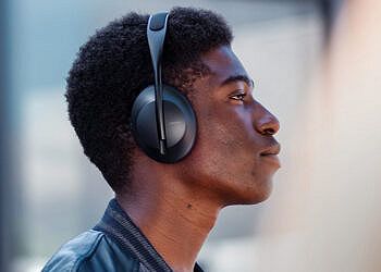 Cuffie Bose Noise Cancelling Headphones 700 in offerta su Amazon ad un prezzo imperdibile