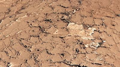 Marte: crepe esagonali fanno pensare che ci fossero forme di vita nel passato remoto