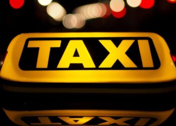 Taxi gratis all'uscita delle discoteche: progetto sperimentale del Mit per la sicurezza stradale