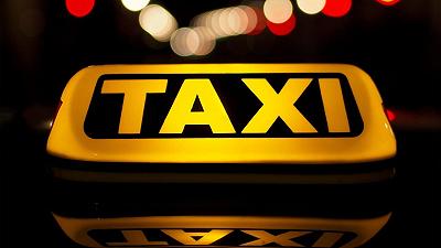 Taxi gratis all’uscita delle discoteche: progetto sperimentale del Mit per la sicurezza stradale