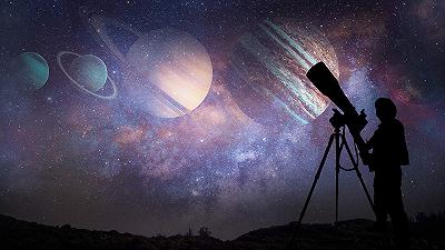 L’ottantenne che ha prestato il suo telescopio ad un’intera città per ammirare Saturno