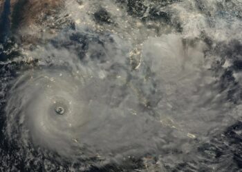Uragani: cresce l'allerta negli Stati Uniti