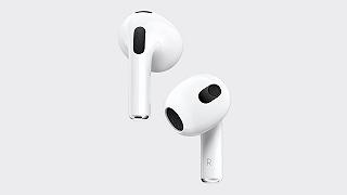 Apple AirPods (terza gen) con custodia di ricarica MagSafe in super sconto con l’offerta Amazon