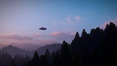 Il Pentagono de-classifica video UFO e rende più facile la segnalazione degli avvistamenti