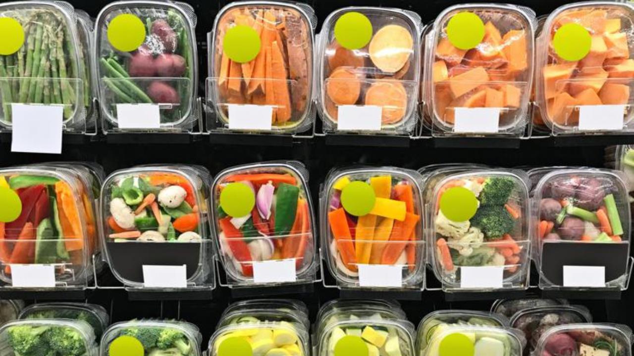 Sostenibilità: il 78% degli italiani abbandona le confezioni alimentari in plastica