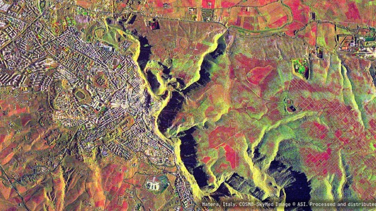MapItaly: la mappa radar dell’Italia realizzata grazie ai satelliti Cosmo-SkyMed