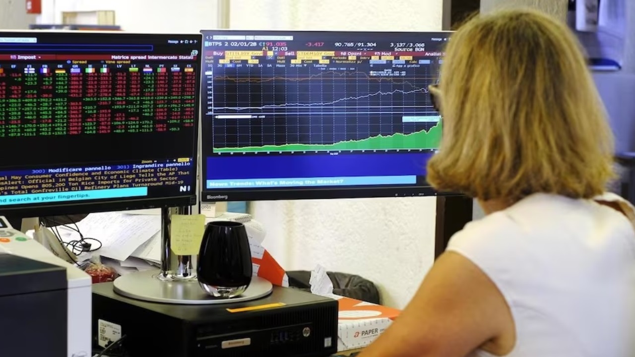Rendimenti dei Btp: record del 5% dopo 11 anni