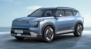 KIA ha presentato ben tre nuove auto elettriche: EV5, EV4 e EV3