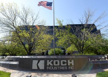 Koch Industries: il miliardario Charles Koch rivela i piani per la distribuzione della sua ricchezza