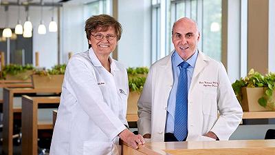Nobel per la Medicina 2023: premiati Karikó e Weissman, pionieri dei vaccini mRNA per il Covid