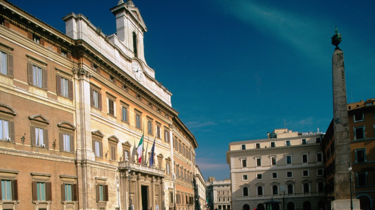 Scostamento di bilancio: arriva l’approvazione di Camera e Senato