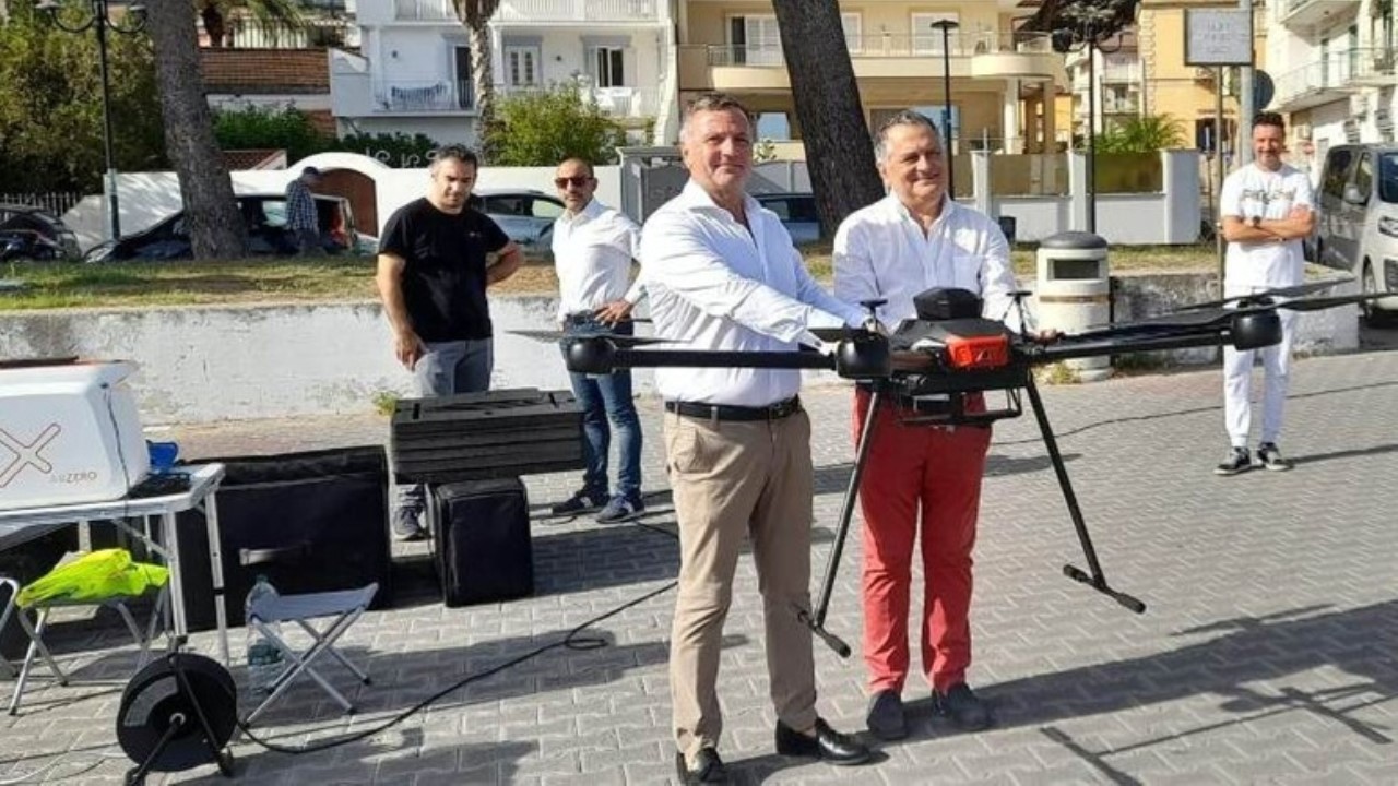 Droni: presentato progetto innovativo per il trasporto di farmaci e sangue