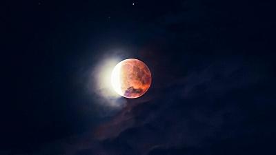 Cielo di ottobre 2023: in arrivo l’eclissi di Luna e la Notte della Luna