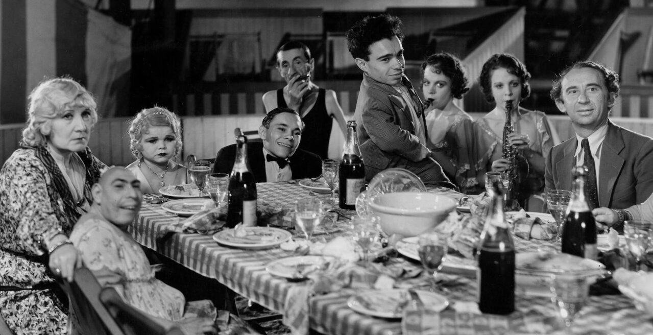 Freaks: l’adattamento a fumetti del film cult in vendita con un’offerta speciale