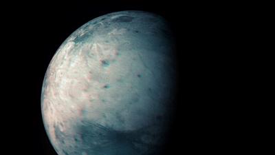 Ganimede: la luna più grande di Giove presenta tracce di sali minerali e composti organici